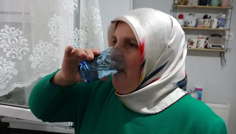 30 Yıldır Nisan Yağmurunu Şifa Olarak Tüketen Kadın: Hikayesi Nedir?