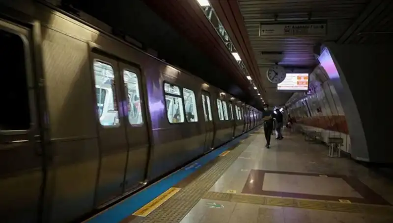 İstanbul'un Kalbinde Yeni Bir Nefes: Taksim ve Şişhane İstasyonları Hizmete Açıldı