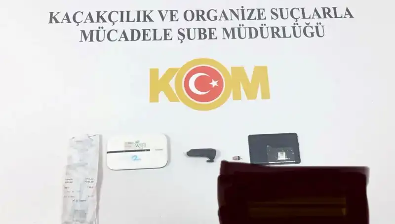 Kopya Düzeniyle Ehliyet Sınavına Girenlerin İlginç Yöntemleri Ortaya Çıktı