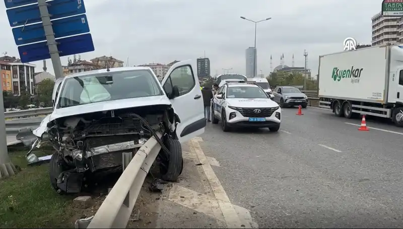 Otoyolda Dehşet Anları: Araç Bariyere Saplandı, Kaza Gizemi Çözülüyor